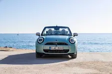 P90588698-mini-cooper-convertible-s-04-2025-2250px.webp