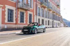 -mini-john-cooper-works-convertible-04-2025-2250px.webp
