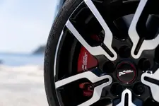 -mini-john-cooper-works-convertible-04-2025-2250px.webp
