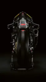 P90599010-bmw-motorrad-concept-rr-843px.webp