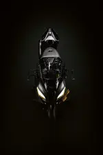 P90599021-bmw-motorrad-concept-rr-999px.webp