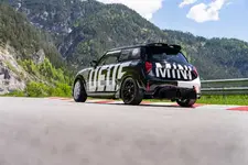7693-mini-john-cooper-works-24h-nbr-05-2025-2250px.webp