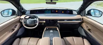 2025_Lincoln_Navigator_Black_Label_Enlighten_11.webp