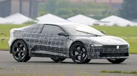 bmw-neue-klasse-two-door-coupe-spy-shots-1.webp