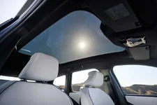 P90615667-the-new-bmw-ix3-50-xdrive-09-2025-2248px.webp