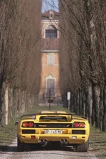 703692.webp