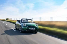 19411-the-mini-cooper-convertible-s-10-2025-2250px.webp