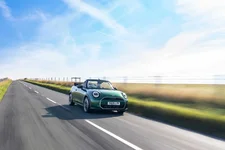 19412-the-mini-cooper-convertible-s-10-2025-2250px.webp
