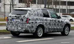 2014_bmw_x5_spy_photos_04-0117-m 930x584.webp